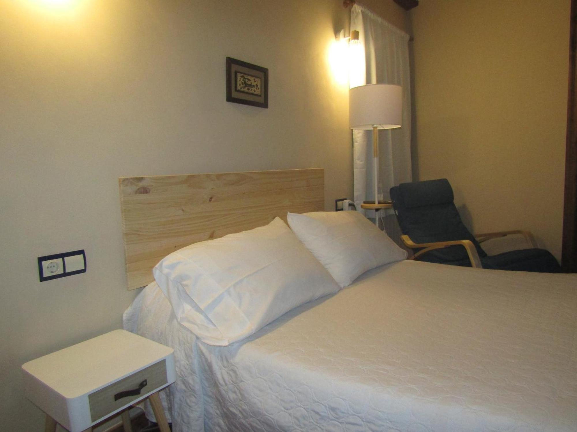 Hostal Paquita Allepuz Exterior photo