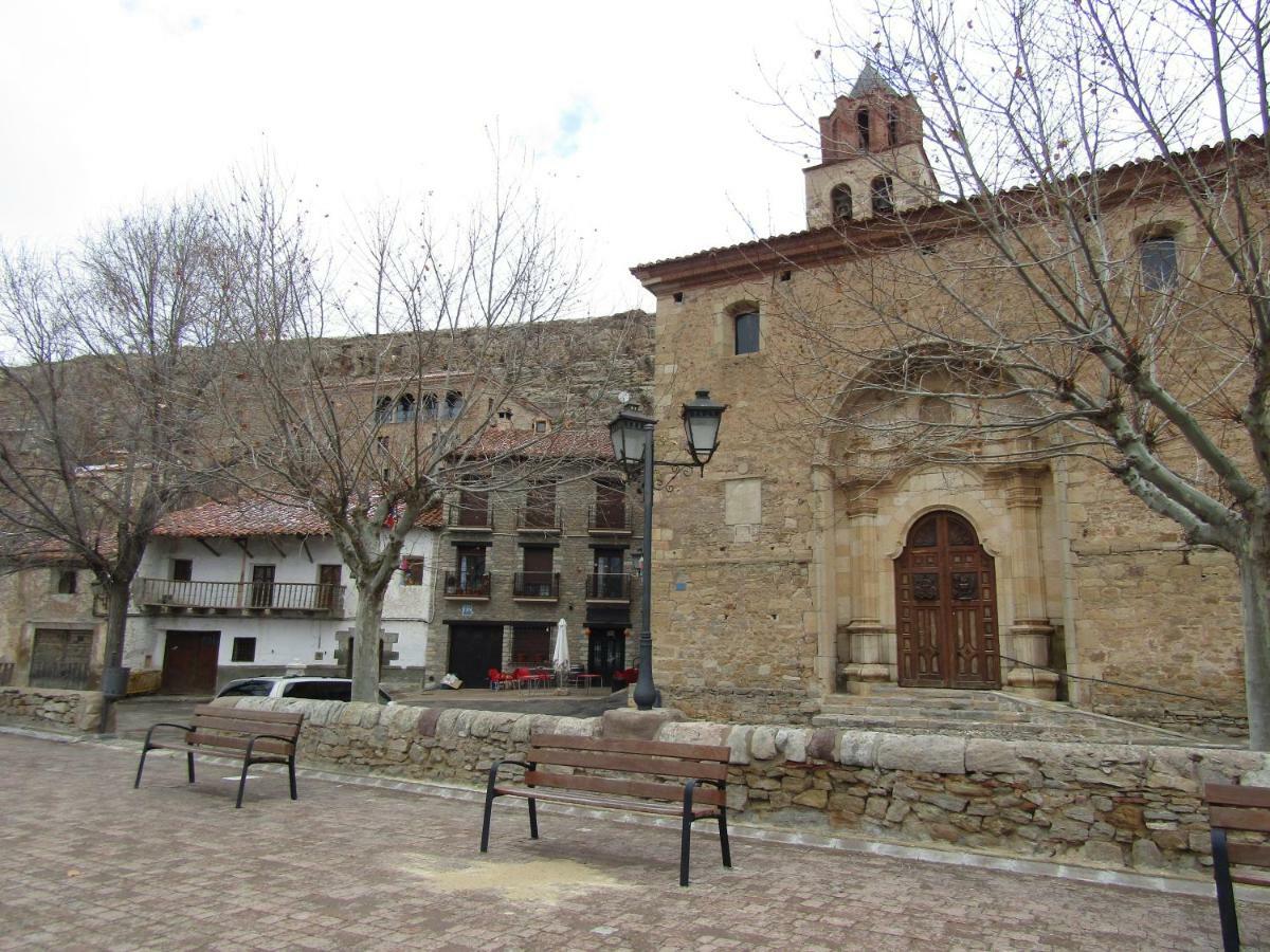 Hostal Paquita Allepuz Exterior photo