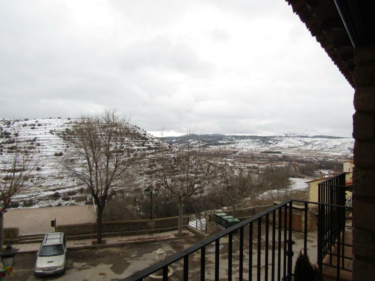 Hostal Paquita Allepuz Exterior photo